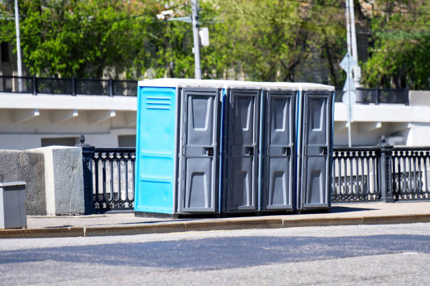 Porta potty delivery and setup in Fruitdale, CA